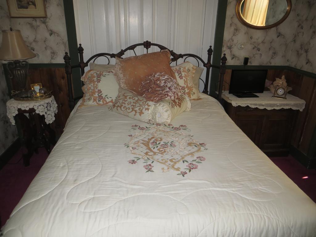Edith Palmer'S Country Inn, Historical Bed & Breakfast Virginia City Kültér fotó