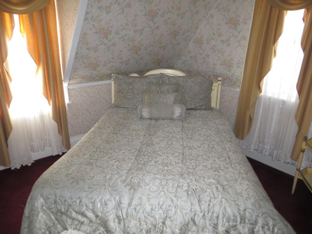 Edith Palmer'S Country Inn, Historical Bed & Breakfast Virginia City Kültér fotó